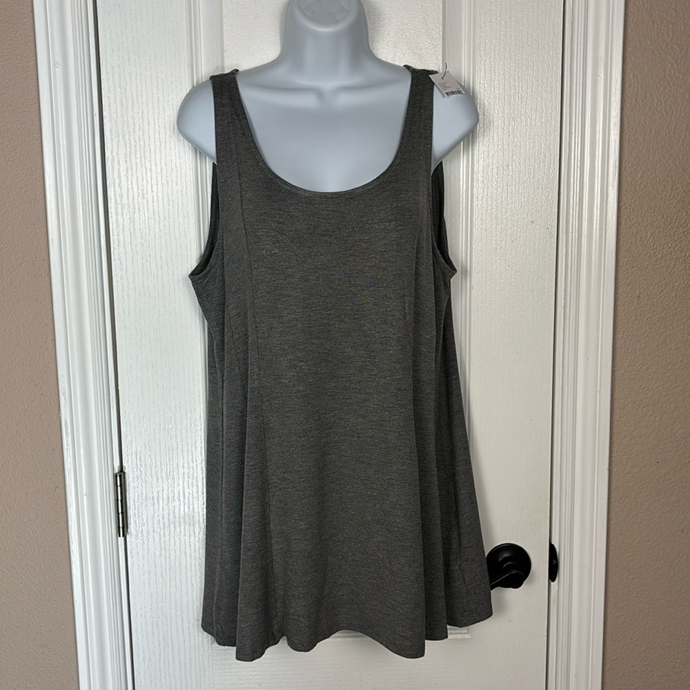 Lane Bryant Women's Grey Scoop Neck Sleeveless Long Tank Tee Size 10/12 NWT